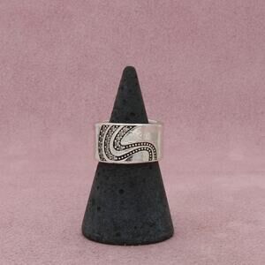 sterling silver wavy cz wide band ring size 6.5